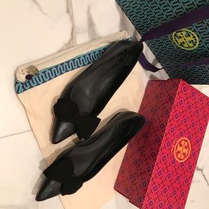 Tory Burch black leather suede bow ballet flats